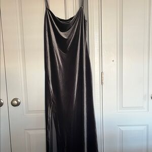 Sophisticated Black Velvet Maxi Dress